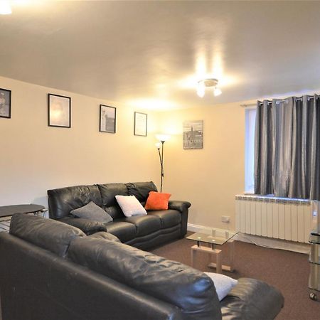 London Zone 2 Lovely 4 Bedroom Apartment - 3 Trowbridge Road Exterior photo