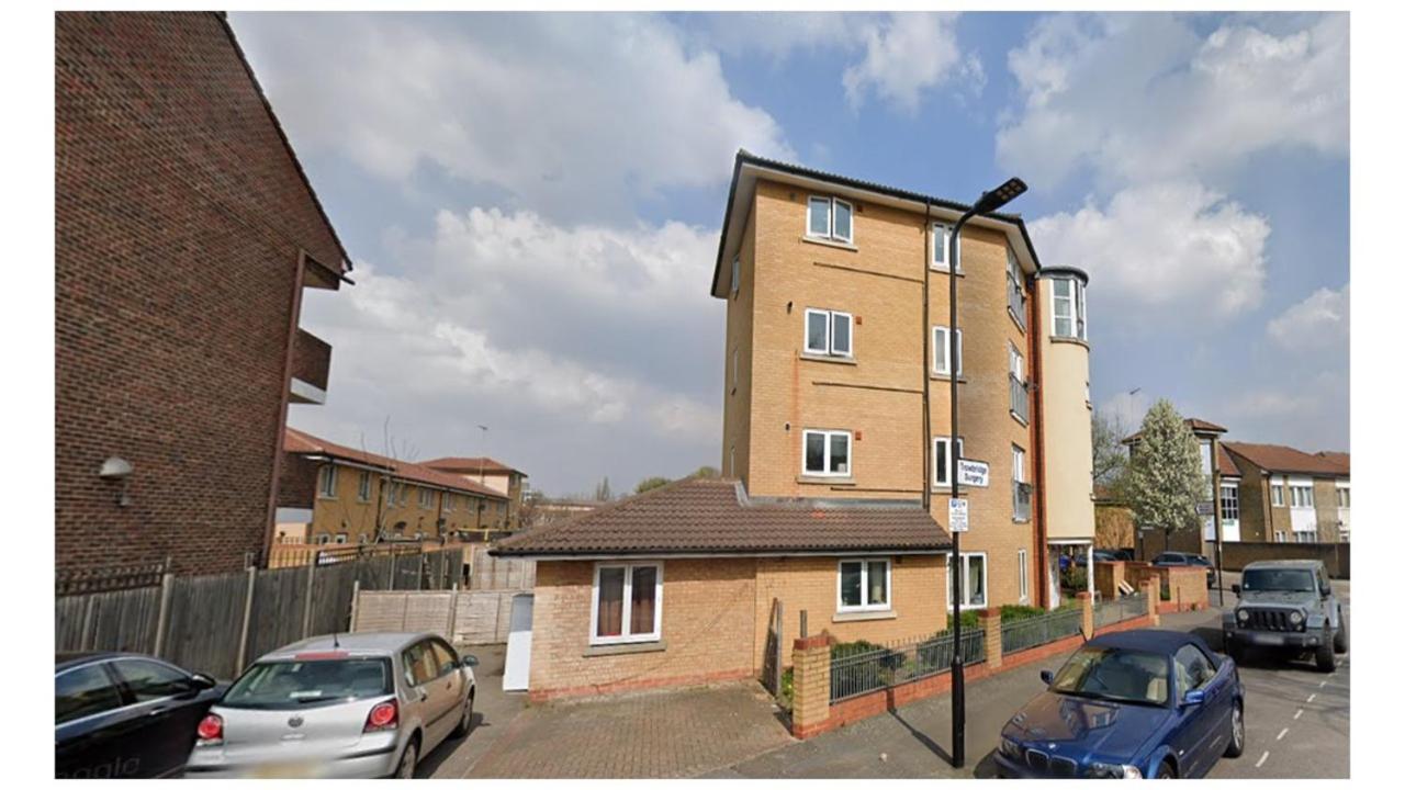 London Zone 2 Lovely 4 Bedroom Apartment - 3 Trowbridge Road Exterior photo